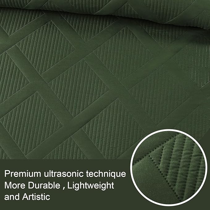 Exclusivo Mezcla Twin Size Quilt Set - Olive Green Quilts Bedding Set with 1 Pillow Shams, Modern Bedspread with Striped Pattern, Soft Lightweight Bedspreads Coverlets for All Seasons