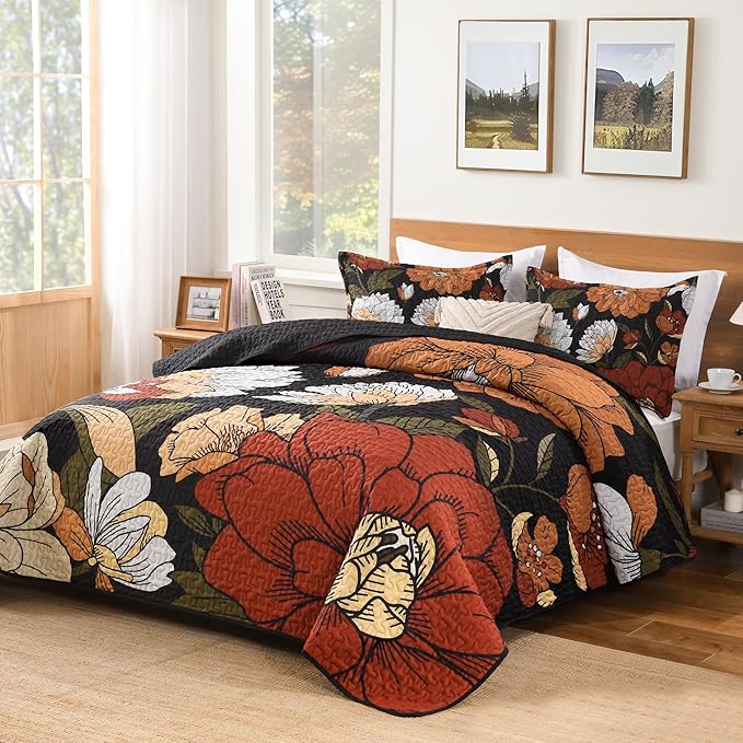 Andency Floral Boho Queen Quilt Bedding Set Black, 3 Pieces Farmhouse Flower Botanical Summer Bedspreads with 2 Shams, Soft Reversible Lightweight Microfiber Coverlet Set for All Season, 90"x96"
