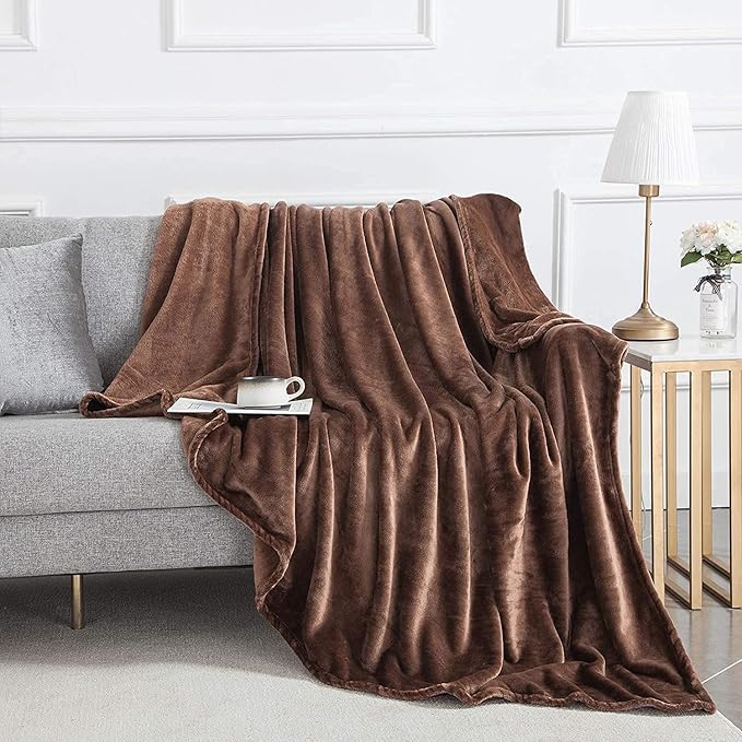 MOONLIGHT20015 Fleece Blanket Queen Size - Super Soft Fuzzy Throw Blanket for Couch and Sofa - Lightweight Luxury 400 GSM Microfiber Fluffy Bed Blankets and Throws, 90 x 90 Inches (Queen, Coffee)