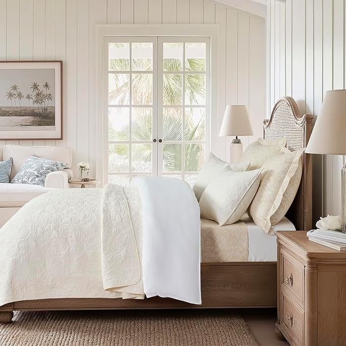 EVERGRACE 100% Cotton Paisley Quilt Set, King Size 3 Piece Set – Prewashed Lightweight Bedspread with 2 Shams, Soft & Breathable Matelasse Coverlet for All-Season Comfort, Ivory Cream