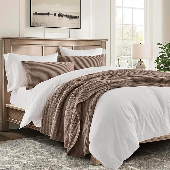 EVERGRACEHOME Cotton Coverlet Set Full Queen Size 3 Pieces, Lightweight Soft Ribbed Matelassé Bedspread Quilt Set, Cozy Oversized Quilted Bedding Set with 2 Pillow Shams for All Seasons, Mocha Brown