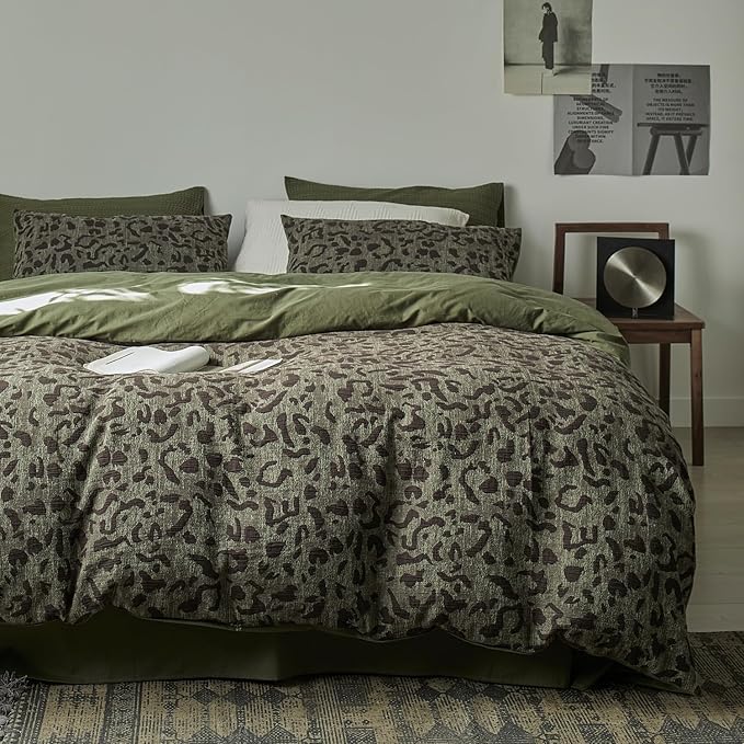 mixinni Leopard Duvet Cover Queen Size, Premium Yarn-Dyed Jacquard Cotton Duvet Cover with Green Leopard Print, Farmhouse Bedding Set with 2 Pillowcases Perfect for Him and Her-(Queen Size, Green)
