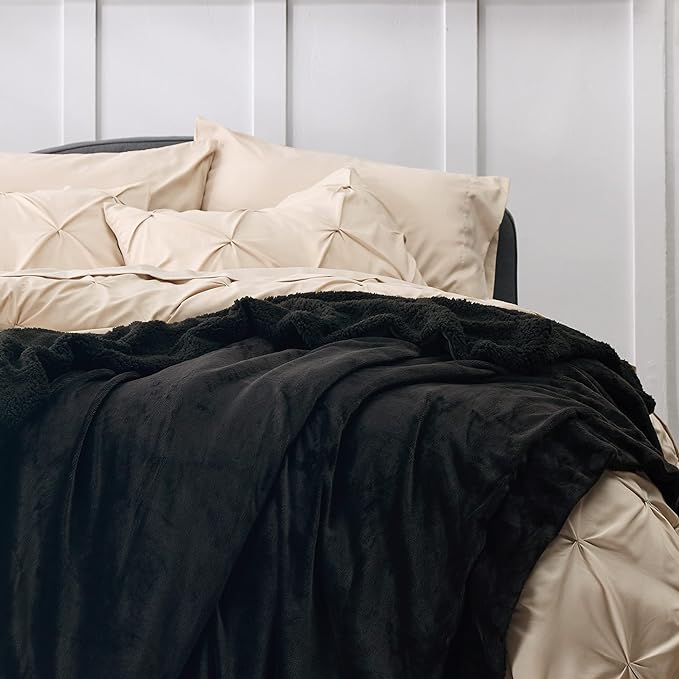 Bedsure GentleSoft Sherpa Fleece Blanket Queen Size for Bed, Non-Heated, Thick and Warm Throw for Women and Men, Soft Fuzzy Plush Queen Blanket for Winter, Black, 90x90 Inches