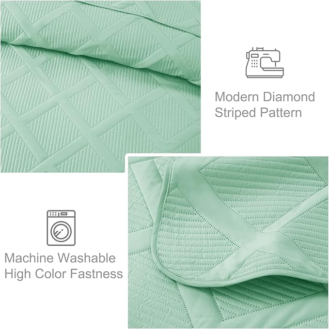 Exclusivo Mezcla King Quilt Set- Light Green Quilts Bedding Set with 2 Pillow Shams, Modern King Bedspread with Striped Pattern, Soft Lightweight Bedspreads Coverlets for All Seasons
