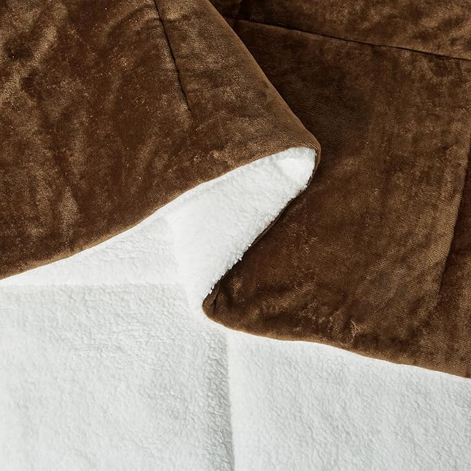 Amazon Basics Reversible Sherpa Comforter Set with Pillow Sham, Brown, King
