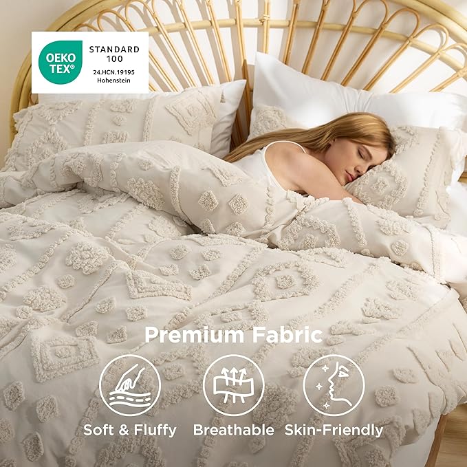 Bedsure Boho Tufted Beige Comforter Set Queen Size, GentleSoft™ 3 Pieces Boho Farmhouse Decor Bedding, Exquisite Shabby Chic Bedding for All Seasons, 1 Bed Comforter, 2 Pillow Shams, 90x90 Inches