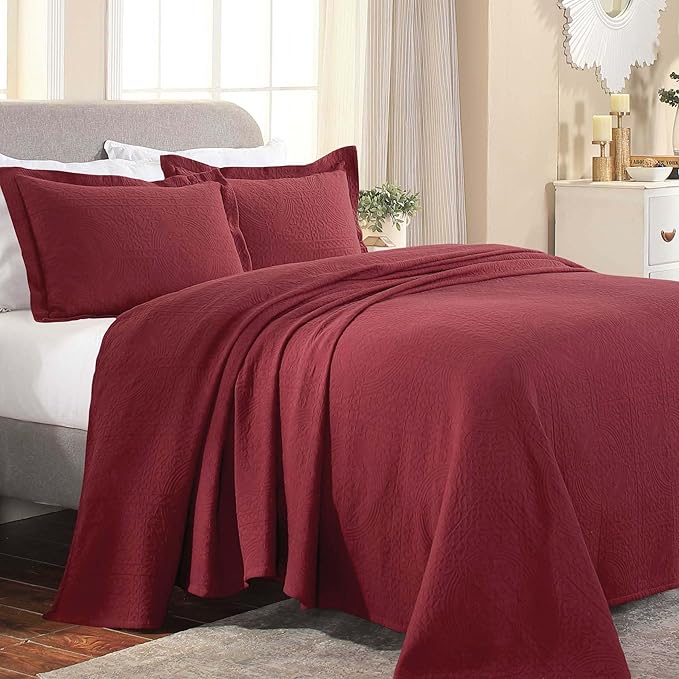 Superior Cotton Fleur De Lis Bedspread Set, Warm Blankets, All-Season Bedding, Bedroom Decor, Decorative Boho Medallion Coverlet, Includes 1 Bedspread, 1 Pillow Sham, Twin, Garnet
