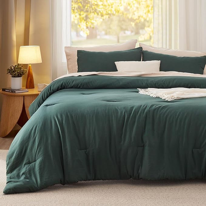 Bedsure Oversized King Comforter Set, Forest Green Soft Prewashed Bedding for All Seasons, 3 Pieces GentleSoft™ Bed Set, 1 Lightweight Comforter (120"x98") and 2 Pillowcases (20"x36")