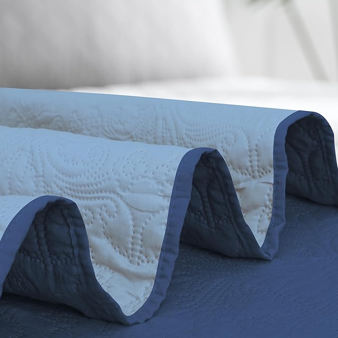 Easy-Going Full/Queen Size Reversible Quilt Set with 1 Quilt and 2 Pillow Shams, Soft Bed Quilt Cover, Water Resistant Lightweight Microfiber Bedspread, Stain Resistant, Damask-Dark Blue/Light Blue