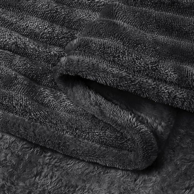 BEDELITE Fleece Blanket - 3D Ribbed Jacquard Decorative Black Throw Blankets for Men & Women, Lightweight Warm Cozy Soft Fuzzy Blankets All Seasons Suitable 50x60 inches