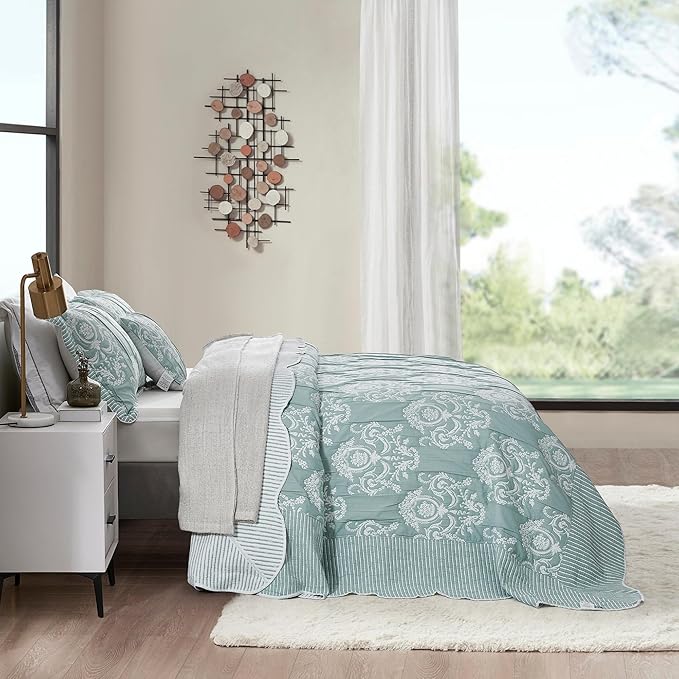 HZ & HY Oversized King Bedspread 128x120 Extra Wide, Jacquard Matelasse Damask Pattern Design, Lightweight, Reversible, 5 Piece, 100% Microfiber, Green