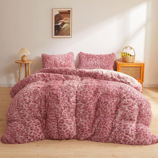 XeGe Cheetah Print Fluffy Faux Fur Duvet Cover Set, 3 Pieces Soft Plush Shaggy Fuzzy Bedding Set(1 Faux Fur Leopard Print Comforter Cover + 2 Furry Pillow Cases), Zipper Closure(King, Pink)