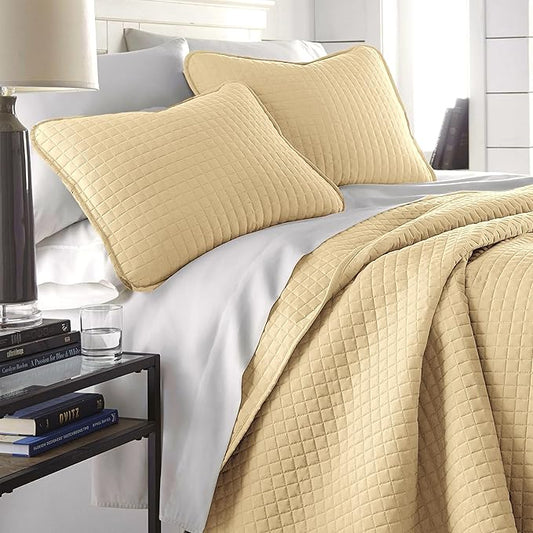 Southshore Fine Living, Inc. Full/Queen Quilt Bedding Set, Cozy Coverlet Queen Size Bedspread, Wrinkle-Free, Pet Hair Resistant Bedding, Full Size Quilt Coverlet w/2 Pillow Shams, Gold
