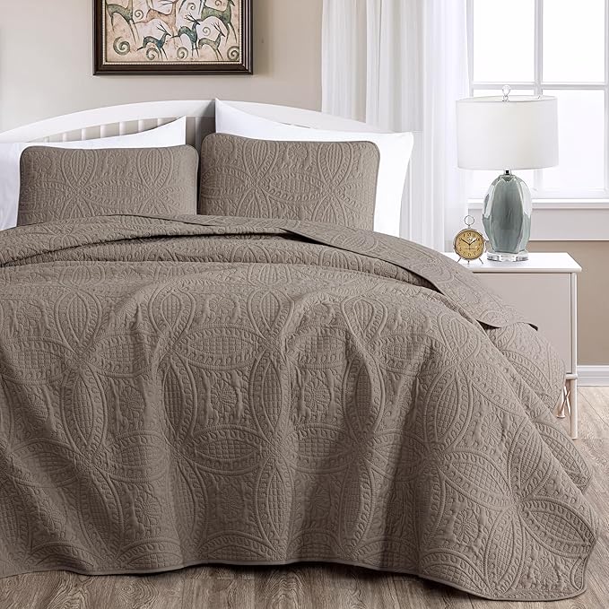 Chezmoi Collection Austin 3-Piece Oversized Bedspread Coverlet Set (King, Taupe)