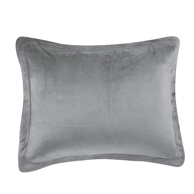 Amazon Basics 3 Piece Bedding Set, Micromink Sherpa, Ultra-Soft, Warm All Season Comforter, King, Charcoal, Solid
