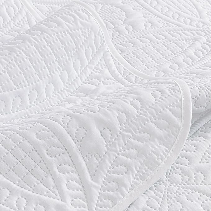 Chezmoi Collection 3 Piece 118 by 106" Austin Oversized Bedspread Coverlet Set, King, White