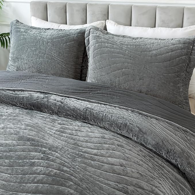 HoneiLife Velvet Quilt Sets Queen - Lightweight Bedspreads 3-Pieces, Wavy Coverlets Rustic Bed Cover Queen Quilt Bedding Sets for All Season Use, Grey