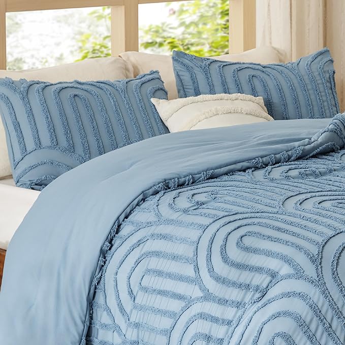 Bedsure Boho Tufted Blue Comforter King Size, GentleSoft™ 3 Pieces Boho Farmhouse Decor Bedding, Arch Shabby Chic Bedding for All Seasons, 1 Bed Comforter, 2 Pillow Shams, 104x90 Inches