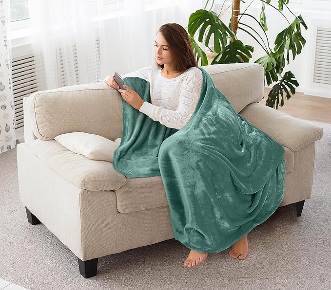 Utopia Bedding Fleece Blanket Throw Size Celadon 300GSM Luxury Anti-Static Fuzzy Soft Microfiber Blanket for Couch, Sofa and Bed (50x60 Inch)