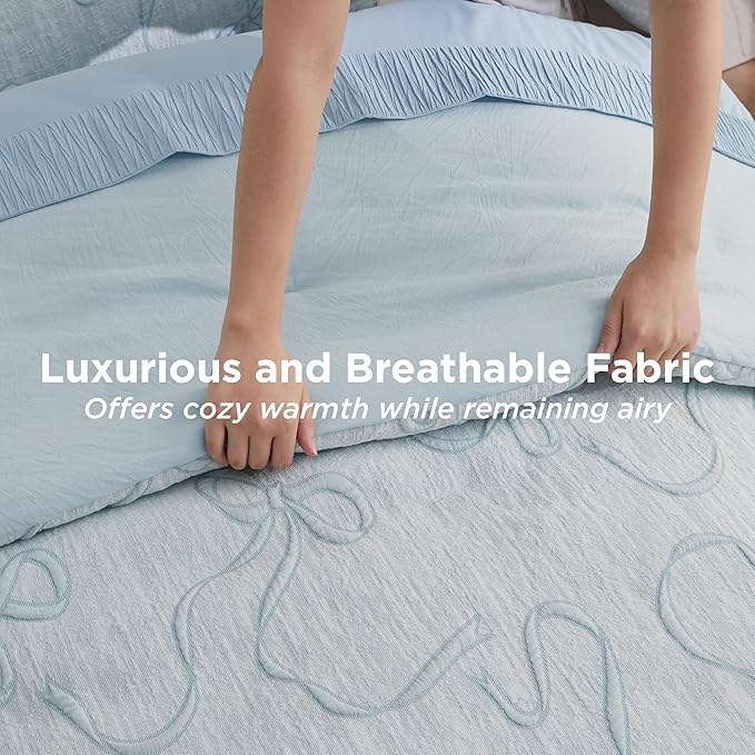 Bedsure King Size Comforter Set, GentleSoft™ 3 Pieces Bow Cute Bedding Blue Room Decor Aesthetic, King Bedding Set Gifts for Her Women, 1 Bed Blue Comforter, 2 Pillow Shams, 104x90 Inches