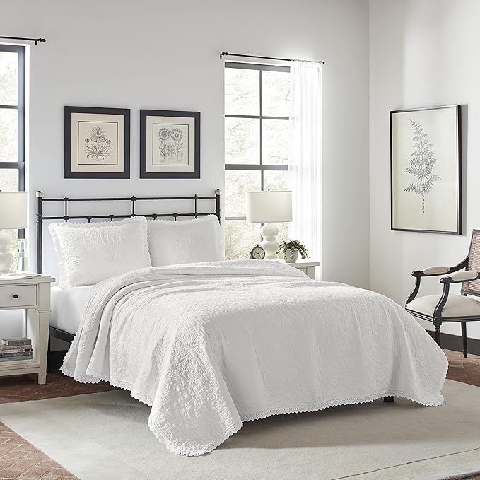 Laura Ashley - Queen Quilt Set, Reversible Cotton Bedding with Matching Shams, Pre-Washed Home Decor for Added Softness (Heirloom Crochet White, Queen)
