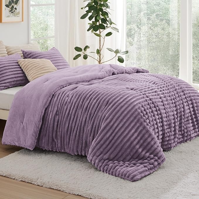 Bedsure Queen Comforter Set - GentleSoft™ 3 Pieces Fluffy Double-Side Fleece Comforter Set, Cozy Striped Room Decor Aesthetic, Luxury Light Purple Bedding Queen Size with 2 Pillowcases, 90x90 Inches