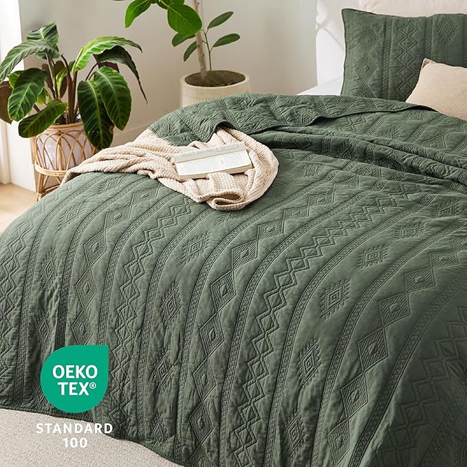 Bedsure 100% Cotton Quilt Set - King Size Bedspread, Lightweight Soft Bed Coverlet, 3-Piece Cozy Stitching Comforter with 2 Pillow Shams in Geometric Pattern for All Season, 106x96 inches, Olive Green