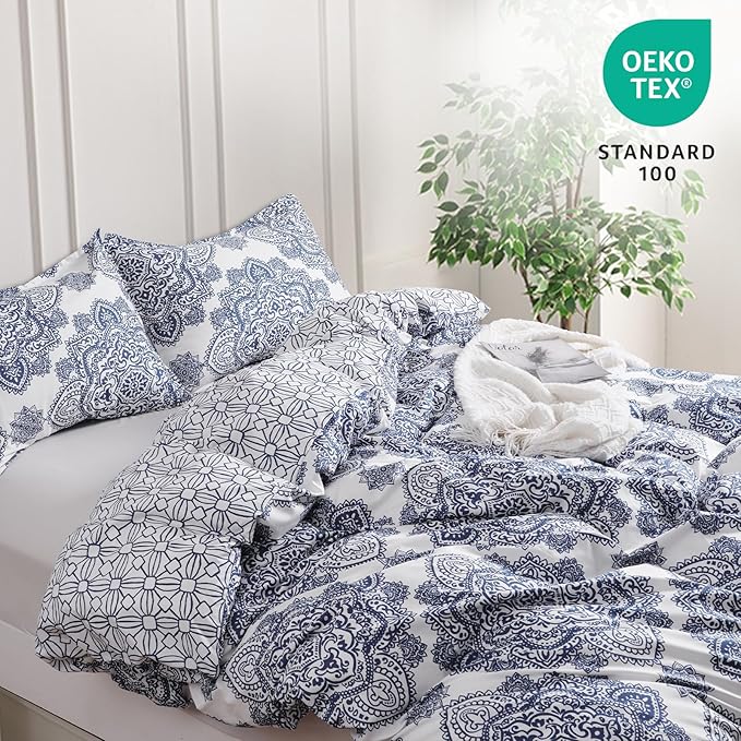 PHF Ultra Soft Paisley Duvet Cover Queen Size, Printed Bedding Set 3 Pieces, Comfy Farmhouse Pattern Duvet Cover Set with 2 Pillow Shams, Zipper Closure and 8 Ties, 90"x90", Royal Blue & White