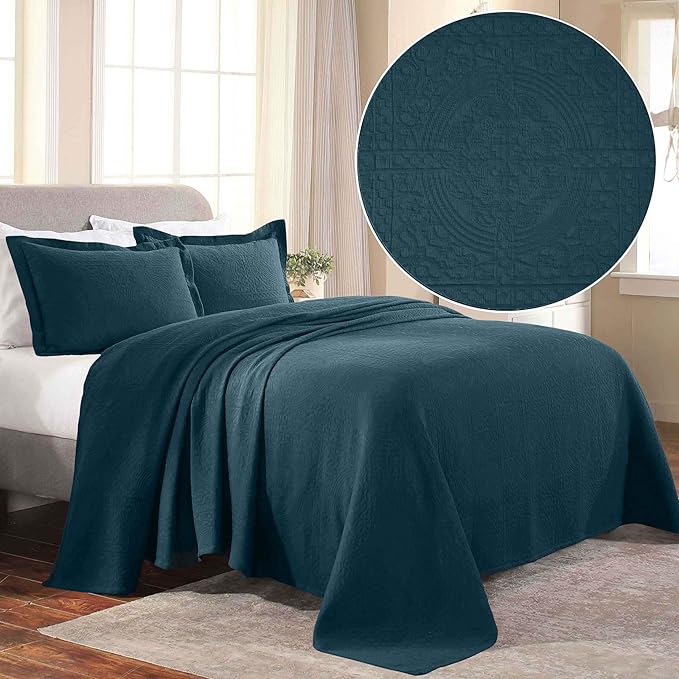 Superior Cotton Fleur De Lis Bedspread Set, Warm Blankets, All-Season Bedding, Bedroom Decor, Decorative Boho Medallion Coverlet, Includes 1 Bedspread, 2 Pillow Shams, Queen, Deep Sea