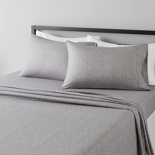 Amazon Basics Lightweight Wrinkle Free, Breathable Brushed Microfiber 4-Piece Bed Sheet Set with 14-Inch Deep Pockets, Full, Gray Arrows, Geometric