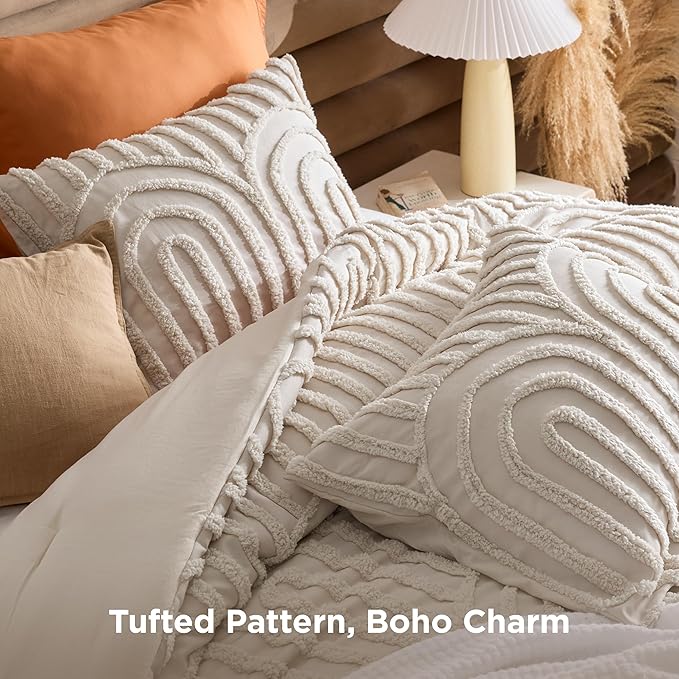 Bedsure Boho Tufted Beige California King Comforter, GentleSoft™ 3 Pieces Boho Farmhouse Decor Bedding, Arch Shabby Chic Bedding for All Seasons, 1 Bed Comforter, 2 Pillow Shams, 104x96 Inches
