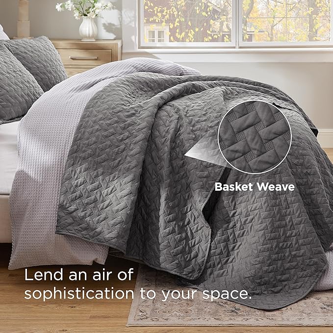 Bedsure Quilts Oversized King Size - Lightweight Bedspreads Oversized King Size with Basket Weave Pattern, Soft Quilt Bedding, Grey Comforter Coverlet for All Seasons (120" x 120")