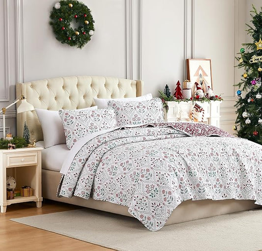 Southshore Fine Living, Inc. Christmas Quilt, Queen Size/Full with 2 Pillow Shams, Reversible Coverlet, Queen Size/Full Size Holiday Christmas Bedding Set - Vintage Red & Cream