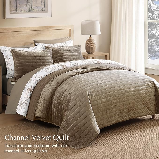 WRENSONGE Velvet King Size Quilt Set-3 Pieces Taupe Oatmeal Luxurious Velvet Striped Channel Comforter with 2 Shams, Soft Bedspread Coverlet Quilted Bedding Set for All Season