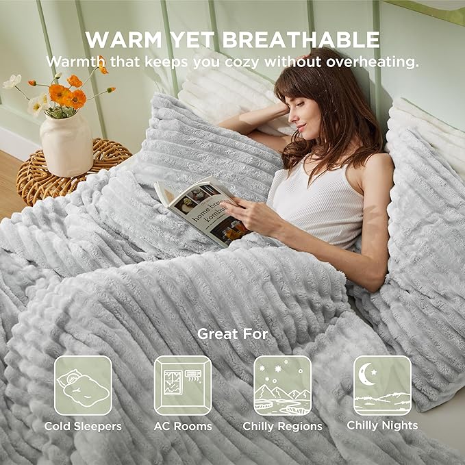 Bedsure King Size Comforter Set - GentleSoft™ 3 Pieces Fluffy Double-Side Fleece Comforter Set, Cozy Striped Room Decor Aesthetic, Luxury Light Grey King Bedding with 2 Pillowcases, 104x90 Inches