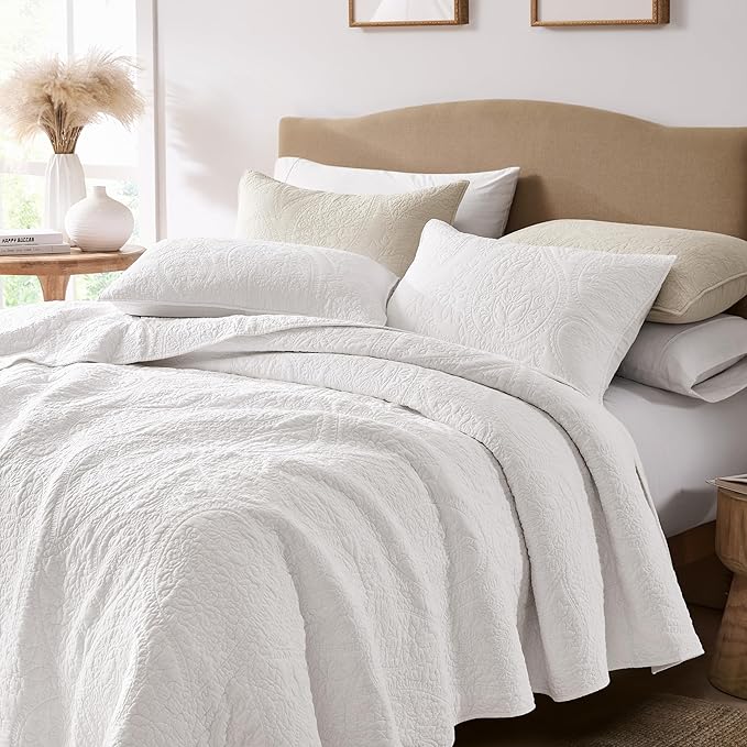 palassio White Paisley 100% Cotton Quilt Twin Size Bedding Sets with 1 Pillow Sham, Boho Floral Lightweight Farmhouse Country Vintage Soft Bedspread Shabby Chic Coverlet for All Season, 2 Pieces