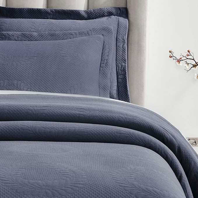 Superior 3 Piece Cotton Bedspread Set, Home Bed Decor, Decorative Bed Spread, 2 Pillow Shams, Medium Weight Blanket, Matelasse Coverlet, Bedding Essentials, Peploi Collection, Full, Denim Blue