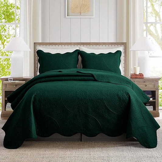 MOONLIGHT20015 10 Pack Queen Quilt Bedding Set (90" x 96") - Bulk Wholesale for Hotels, Guest Bedroom & Airbnbs - Lightweight Microfiber Reversible Floral Embossed Quilts Bedspreads (Emerald)