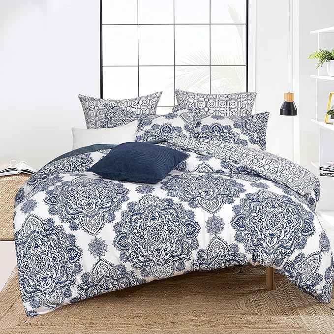 PHF Ultra Soft Paisley Duvet Cover California King Size, Printed Bedding Set 3 Pieces, Comfy Farmhouse Pattern Duvet Cover Set with 2 Pillow Shams, Zipper Closure and 8 Ties, 104"x98",Royal Blue&White