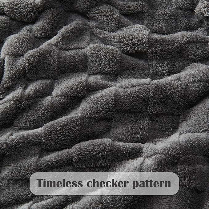 NEWCOSPLAY Super Soft Throw Blanket Dark Grey Premium Silky Flannel Fleece 3D Checkered Lightweight Bed Blanket All Season Use (Dark Grey Checkered, Throw(50"x70"))