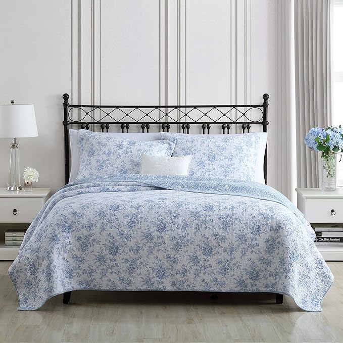 Laura Ashley Home - Twin Quilt Set, Reversible Floral Cotton Bedding with Matching Sham, Home Decor for All Seasons (Walled Garden Blue, Twin)