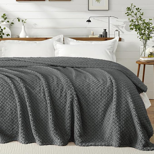 Exclusivo Mezcla Twin Size Fleece Blanket for Bed, Extra Soft Warm Decorative Fuzzy Blanket for Women, Lightweight Cozy Bedding Blankets, 60x80 Inches, Dark Grey