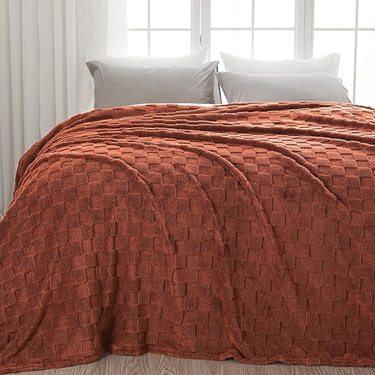 NEWCOSPLAY Super Soft Queen Blanket Coffee Premium Silky Flannel Fleece 3D Checkered Lightweight Bed Blanket All Season Use (Coffee Checkered, Queen(90"x90"))