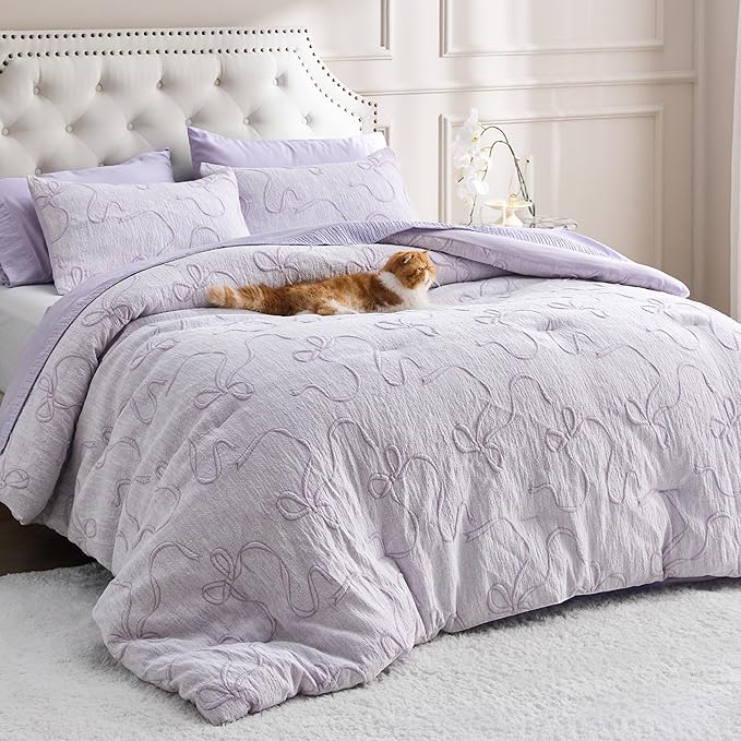 Bedsure Twin/Twin XL Comforter, GentleSoft™ 2 Pieces Bow Cute Bedding Lavender Room Decor Aesthetic, Twin/Twin XL Bedding Gifts for Her, 1 Bed Lavender Comforter, 1 Pillow Shams, 68x88 Inches