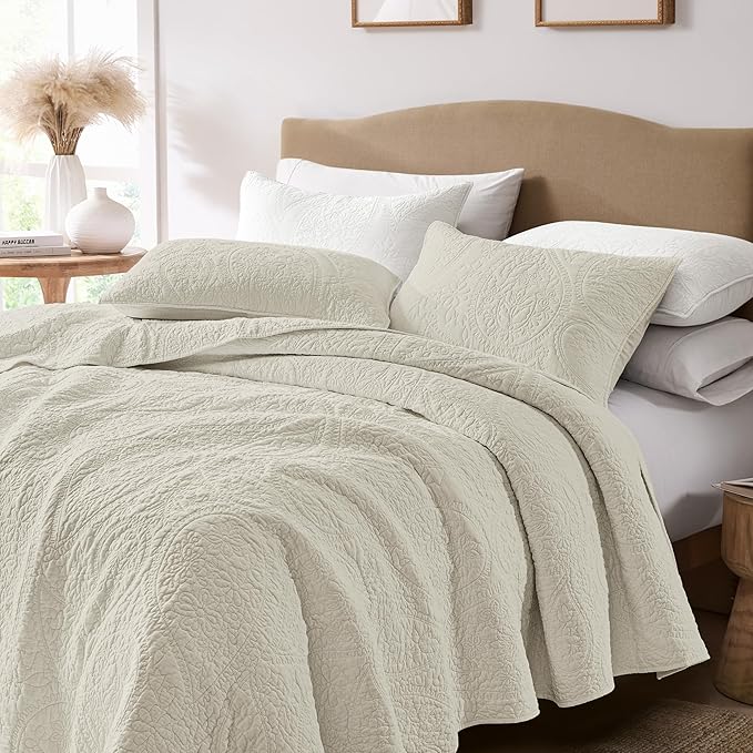 PALASSIO Beige Paisley 100% Cotton Quilt California Cal King Size Bedding Sets with 2 Pillow Shams, Oversized Boho Floral Farmhouse Vintage Soft Bedspread Shabby Chic Coverlet for All Season, 3 Pieces