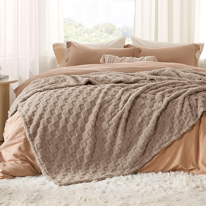 Bedsure GentleSoft Blankets Queen Size for Bed - Super Soft Cozy Blanket for Women Men Girls, Large Fuzzy Fleece Throw for Bedroom Decor, Light Brown, 90x90 Inches