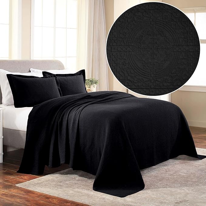 Superior Cotton Fleur De Lis Bedspread Set, Warm Blankets, All-Season Bedding, Bedroom Decor, Decorative Boho Medallion Coverlet, Includes 1 Bedspread, 2 Pillow Shams, King, Black