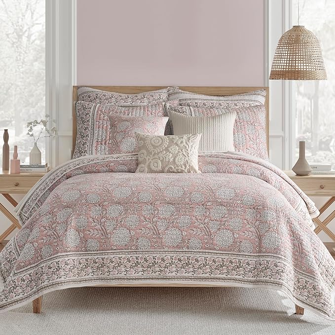 Levtex Home Adare Blush Reversible Full/Queen Quilt Set (88x92in) with 2 Pillow Shams (26x20in) - Floral Bedding - Blush White - Cotton Full/Queen Size Quilt Bedding Set - Lightweight, Soft