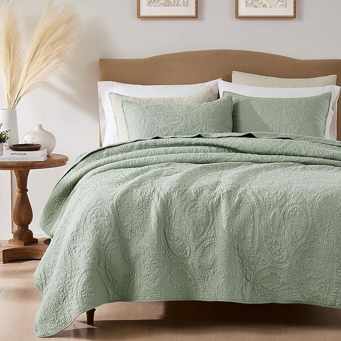 palassio Sage Green Paisley 100% Cotton Quilt Twin Size Bedding Sets with 1 Pillow Sham, Boho Floral Lightweight Farmhouse Country Vintage Soft Bedspread Shabby Chic Coverlet for All Season, 2 Pieces