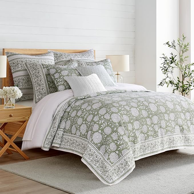 Levtex Home Adare Sage Reversible Twin/Twin XL Quilt Set (68x86in) with 1 Pillow Sham (26x20in) - Floral Bedding - Sage White - Cotton Twin Size Quilt Bedding Set - Lightweight, Soft, Pre-Washed